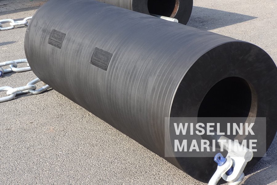 cylindrical fender